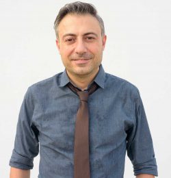 portrait-of-happy-mature-handsome-businessman-smil-AM5ZG4R.jpg portrait-of-happy-mature-handsome-businessman-smil-AM5ZG4R.jpg